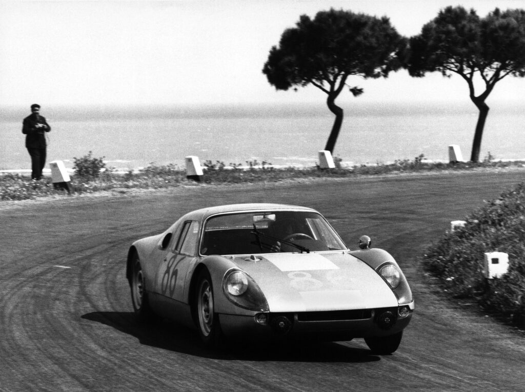 old photo of the porsche 904 gts for sale